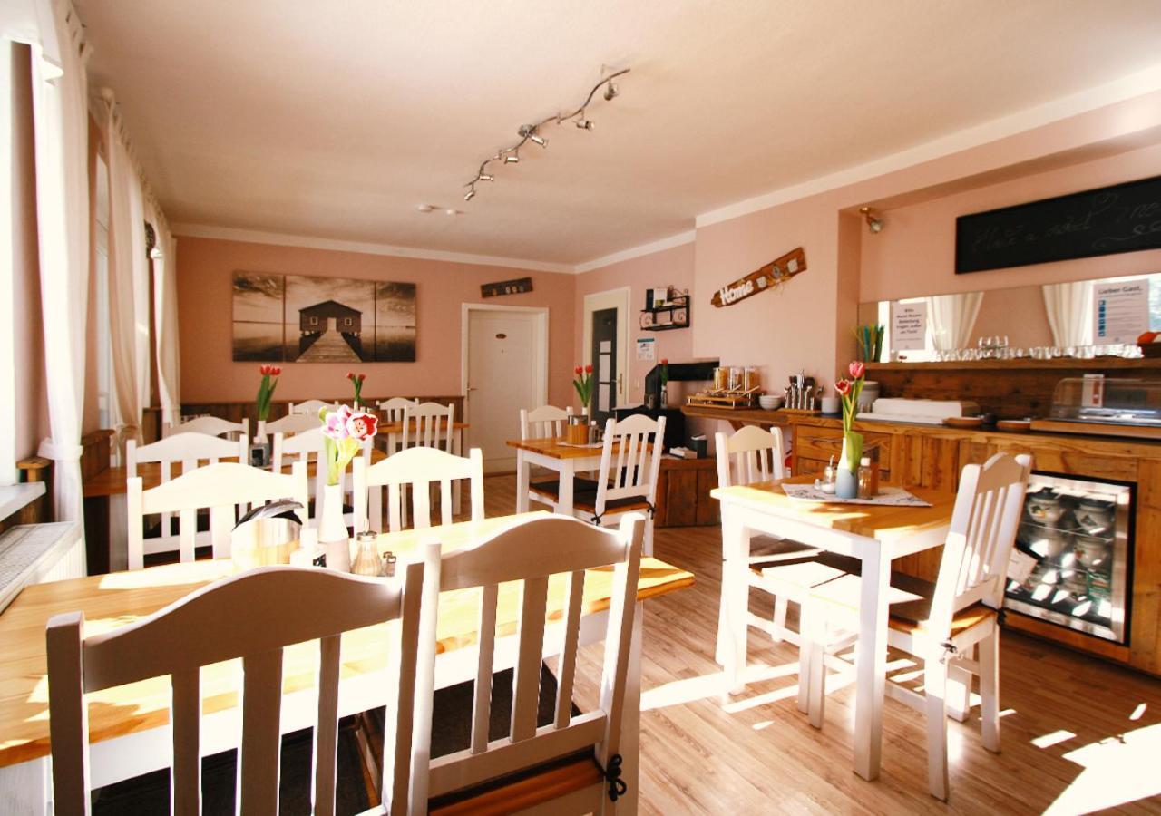 Haus Am Bach - Gemuetliche Pension 阿勒斯豪森 外观 照片