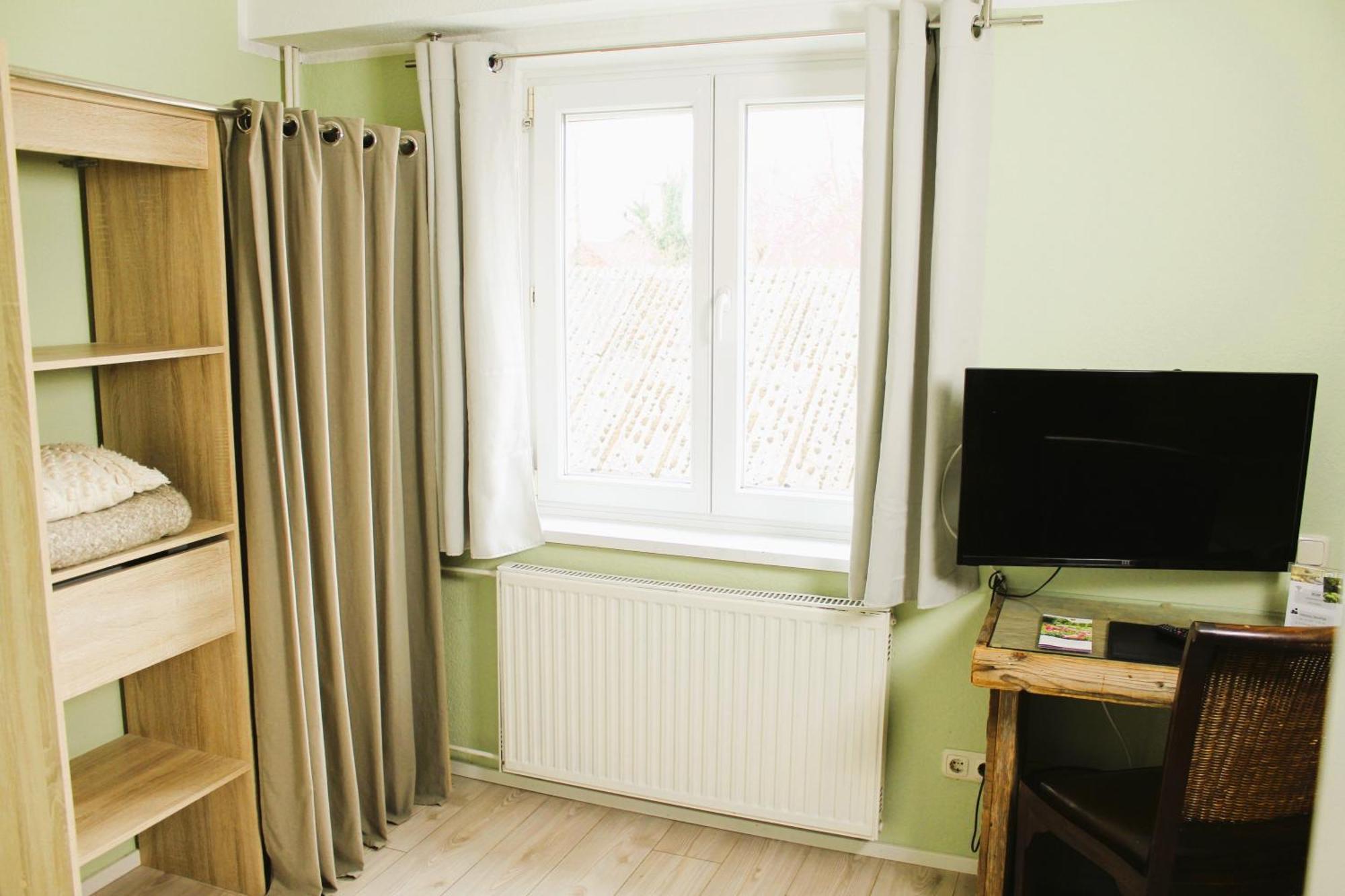 Haus Am Bach - Gemuetliche Pension 阿勒斯豪森 外观 照片